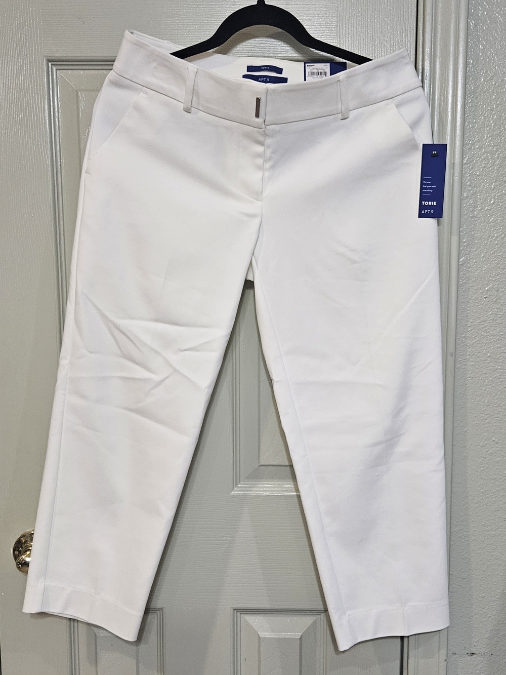 Apt. 9 Cream Mid-Rise Capri Pants